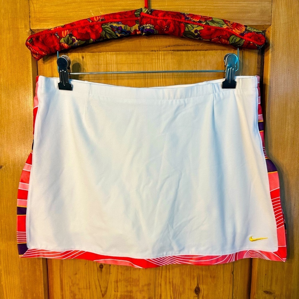 Nike Athletic Skort - White W/Colorful Trim & Side Slits. Like New Size Small